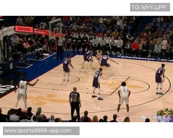 萨迪克贝半场表现突出独得13分1板2助成为全队唯一上双球员 萨迪克贝半场表现突出独得13分1板2助成为全队唯一上双球员